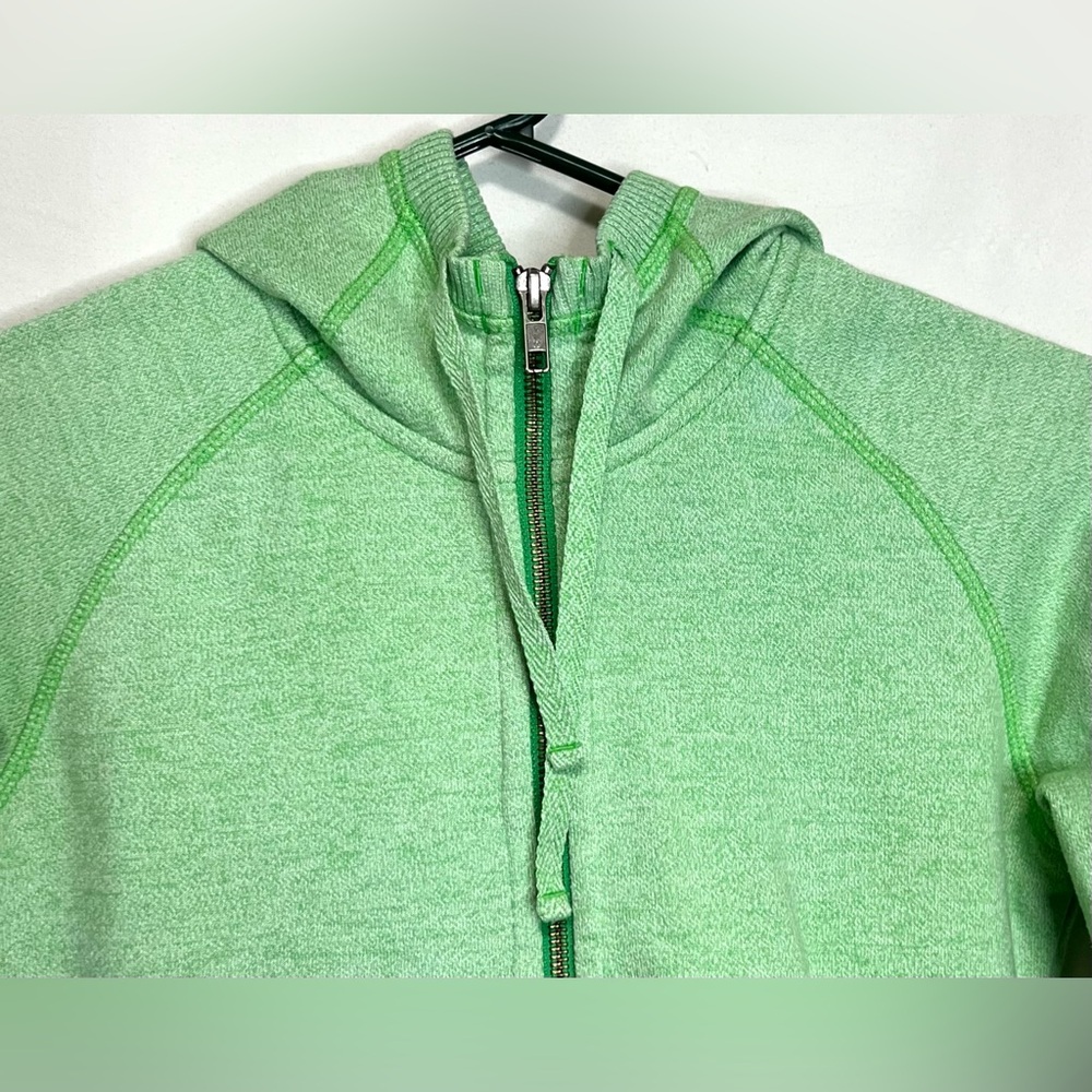Patagonia Cloud Stack Hoody in Nettle Green Cozy Organic Cotton Hoodie Jacket - Picture 7 of 12